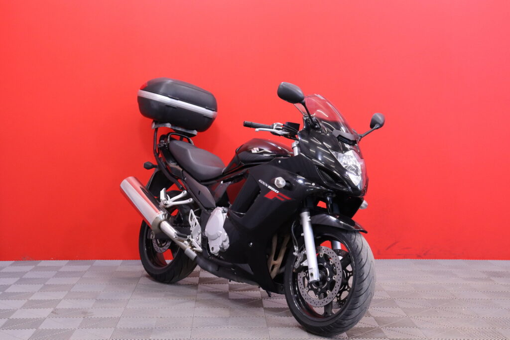 Suzuki - GSX - 650 F // Juuri saapunut! / Suomi-pyörä / A2 kuristettavissa / Vaihdenäyttö // Suzuki - GSX - 650 F // Juuri saapunut! / Suomi-pyörä / A2 kuristettavissa / Vaihdenäyttö // - Moottoripyörä