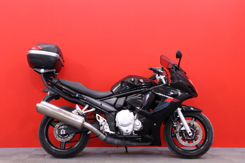 Suzuki - GSX - 650 F // Juuri saapunut! / Suomi-pyörä / A2 kuristettavissa / Vaihdenäyttö // Suzuki - GSX - 650 F // Juuri saapunut! / Suomi-pyörä / A2 kuristettavissa / Vaihdenäyttö // - Moottoripyörä