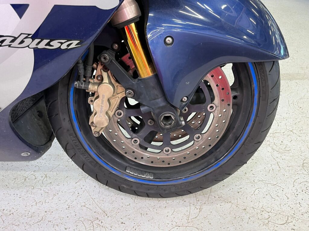 Suzuki - GSX - 1300R Hayabusa *Suomipyörä, Slipari, Ketjurasvari* Suzuki - GSX - 1300R Hayabusa *Suomipyörä, Slipari, Ketjurasvari* - Moottoripyörä