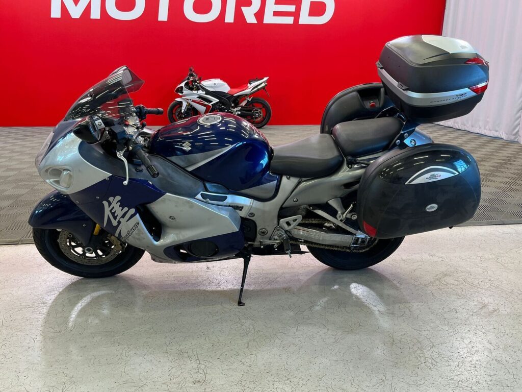 Suzuki - GSX - 1300R Hayabusa *Suomipyörä, Slipari, Ketjurasvari* Suzuki - GSX - 1300R Hayabusa *Suomipyörä, Slipari, Ketjurasvari* - Moottoripyörä