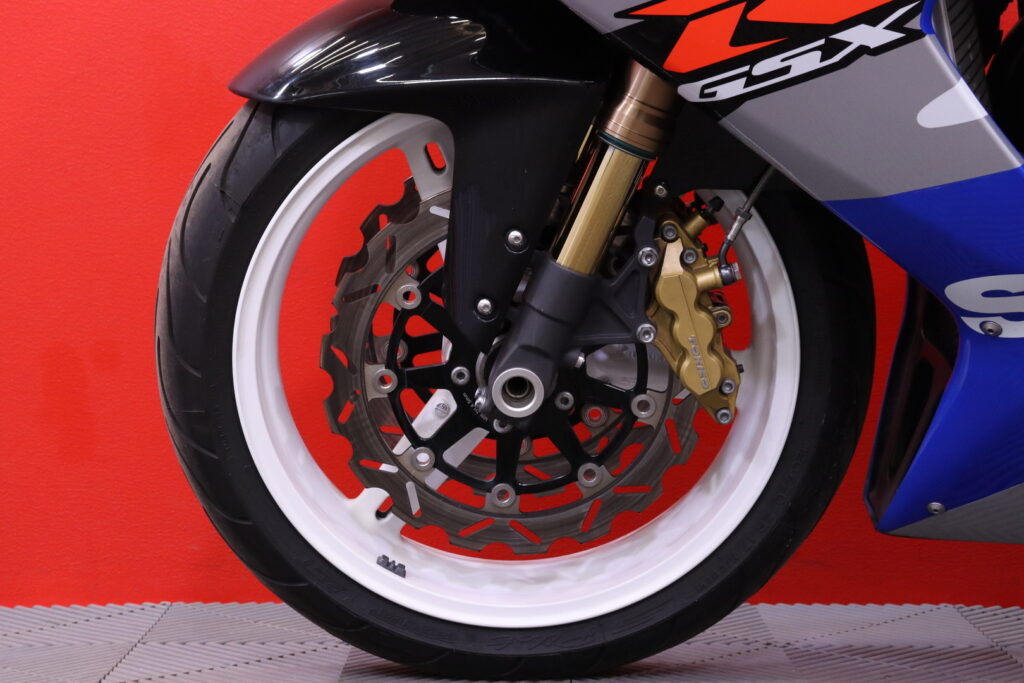 Suzuki - GSX-R - 1000 // Todella siisti! / Suomi-pyörä / IXIL / Ohjausiskari / Kliparit // Suzuki - GSX-R - 1000 // Todella siisti! / Suomi-pyörä / IXIL / Ohjausiskari / Kliparit // - Moottoripyörä