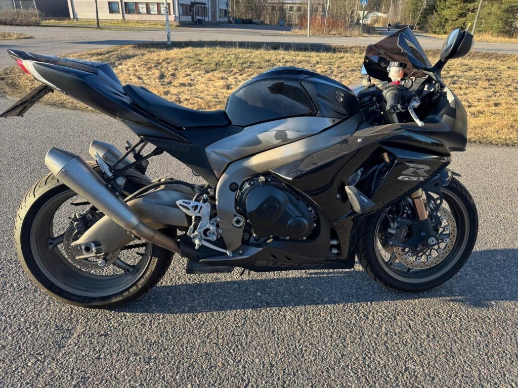 Suzuki - GSX-R - 1000 // Juuri saapunut! / Juuri huollettu // Suzuki - GSX-R - 1000 // Juuri saapunut! / Juuri huollettu // - Moottoripyörä