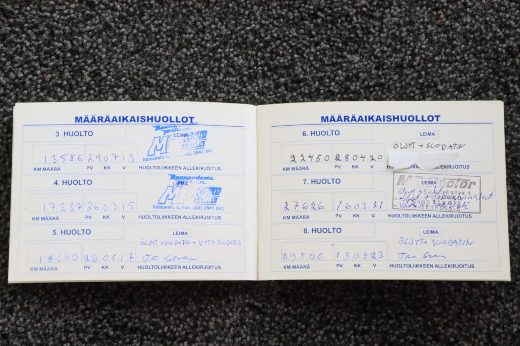 Suzuki - GSX-R - 1000 // Juuri saapunut! / Suomi-pyörä / Yoshimura putkisto / Huoltokirja / Ohjausiskari // Suzuki - GSX-R - 1000 // Juuri saapunut! / Suomi-pyörä / Yoshimura putkisto / Huoltokirja / Ohjausiskari // - Moottoripyörä