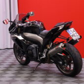 Suzuki - GSX-R - 1000 // Juuri saapunut! / Suomi-pyörä / Yoshimura putkisto / Huoltokirja / Ohjausiskari // - Moottoripyörä