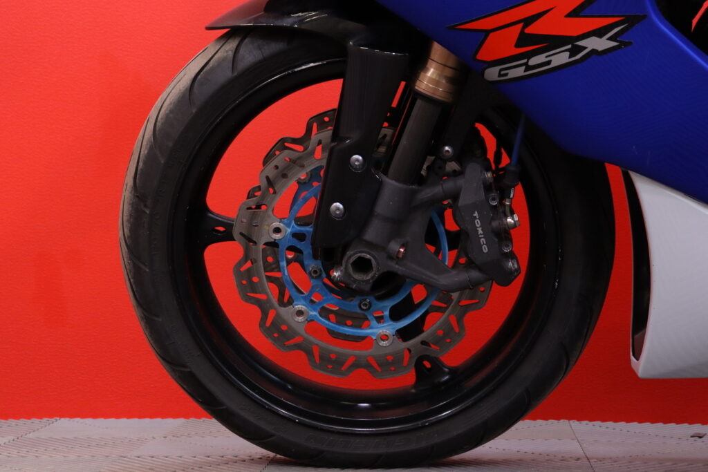 Suzuki - GSX-R - 1000 // Akrapovic / Säädettävä kahva / Hyvät renkaat // Suzuki - GSX-R - 1000 // Akrapovic / Säädettävä kahva / Hyvät renkaat // - Moottoripyörä