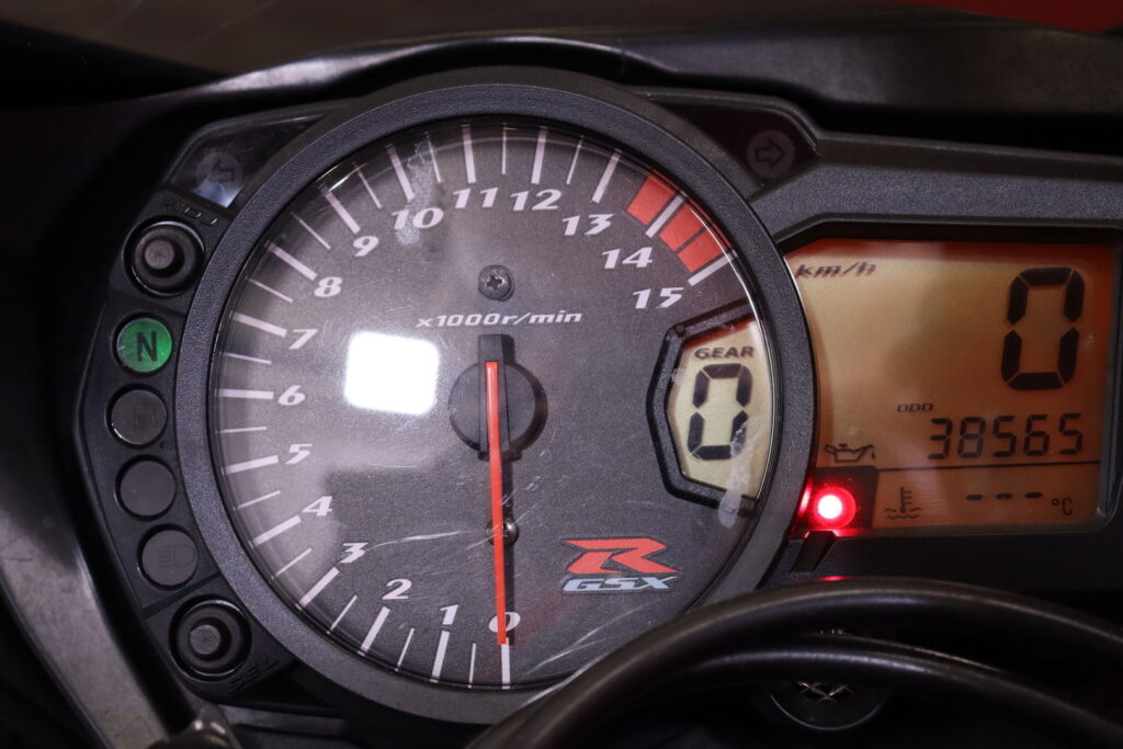 Suzuki - GSX-R - 1000 // Akrapovic / Säädettävä kahva / Hyvät renkaat // Suzuki - GSX-R - 1000 // Akrapovic / Säädettävä kahva / Hyvät renkaat // - Moottoripyörä