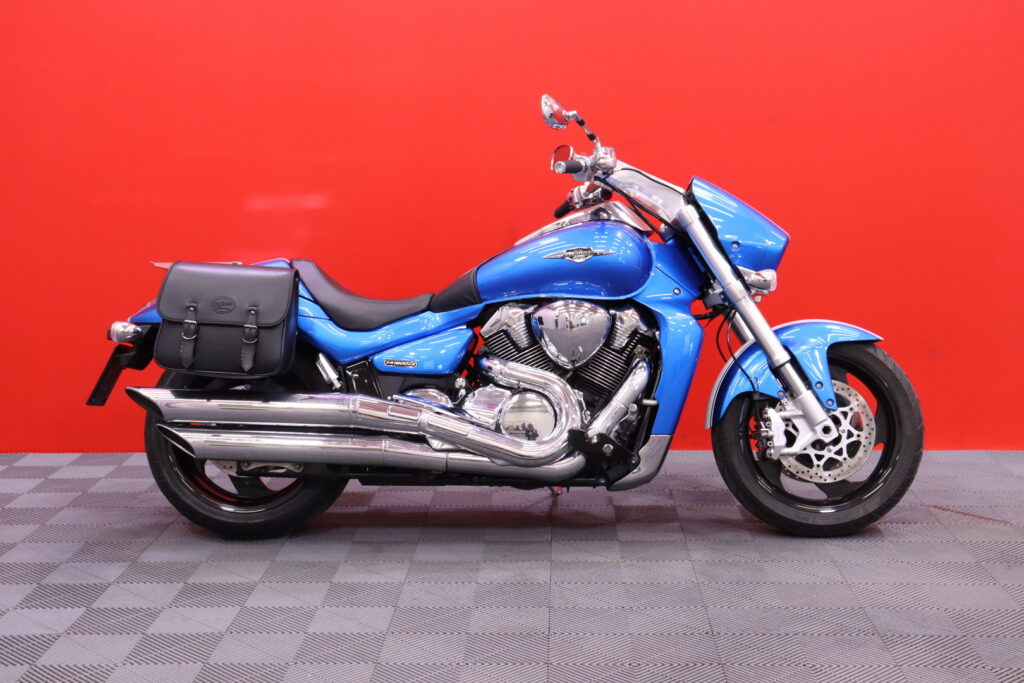 Suzuki - INTRUDER - M1800R / Sivulaukut / Näyttävä Suomi-Pyörä // Suzuki - INTRUDER - M1800R / Sivulaukut / Näyttävä Suomi-Pyörä // - Moottoripyörä