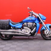 Suzuki - INTRUDER - M1800R  / Sivulaukut / Näyttävä Suomi-Pyörä // - Moottoripyörä