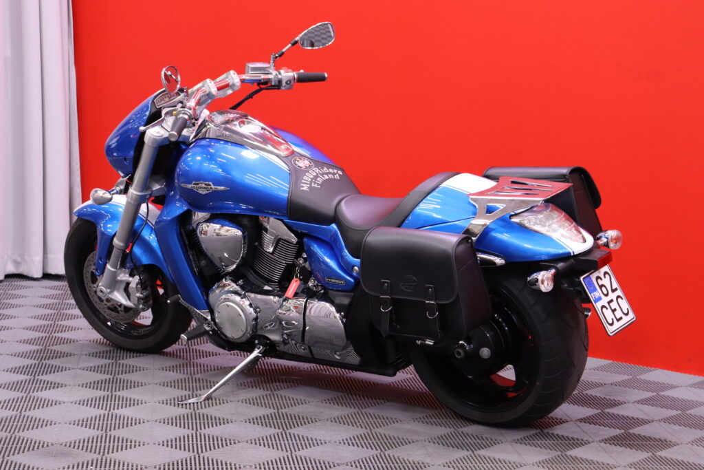 Suzuki - INTRUDER - M1800R / Sivulaukut / Näyttävä Suomi-Pyörä // Suzuki - INTRUDER - M1800R / Sivulaukut / Näyttävä Suomi-Pyörä // - Moottoripyörä