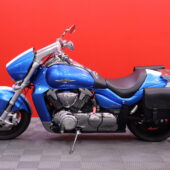 Suzuki - INTRUDER - M1800R  / Sivulaukut / Näyttävä Suomi-Pyörä // - Moottoripyörä