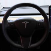 tuotekuva-Tesla-Model-3-IPX-136-2026-04-09-105606-15