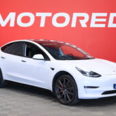 Tesla - Model 3 - Performance AWD 82 kWh // 2x Renkaat ja Vanteet / Koni iskunvaimentimet / Panorama / - Sedan