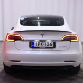 Tesla - Model 3 - Performance AWD 82 kWh // 2x Renkaat ja Vanteet / Koni iskunvaimentimet / Panorama / - Sedan
