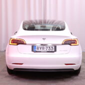 Tesla - Model 3 - Long Range AWD // ACC / Vetokoukku / LED / Premium Audio // - Sedan