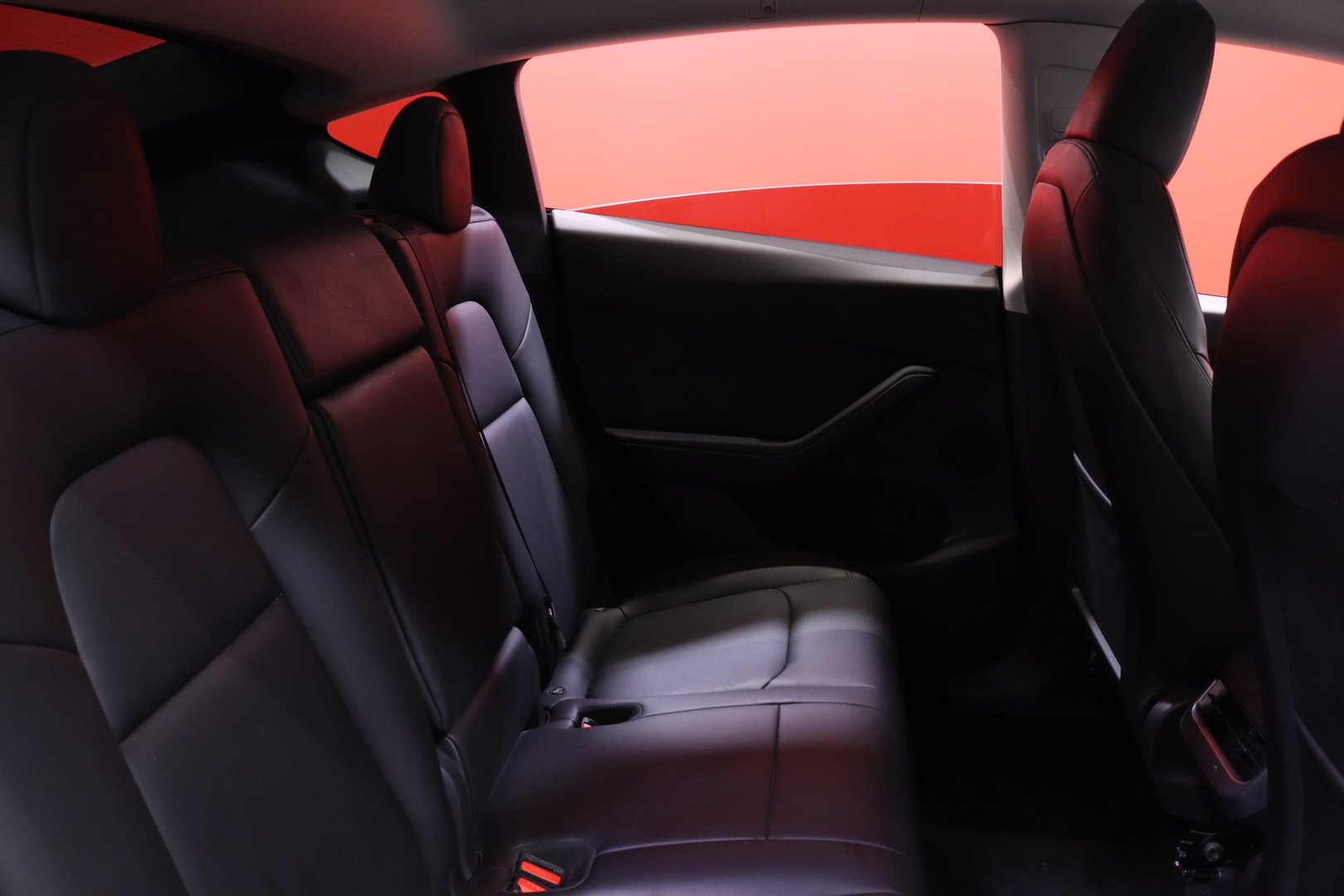 Tesla - Model Y - Long Range AWD // ALV / 1.om Suomi-auto / AMD Ryzen / Autopilot / Matrix / Adapt.vakkari / Premium audio / SOH 94% // - Maastoauto