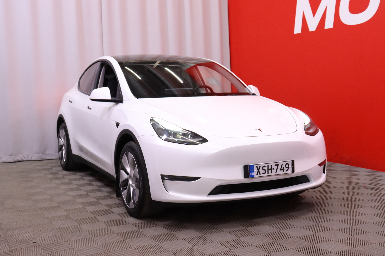 Tesla - Model Y - Long Range AWD // ALV / 1.om Suomi-auto / AMD Ryzen / Autopilot / Matrix / Adapt.vakkari / Premium audio / SOH 94% // - Maastoauto