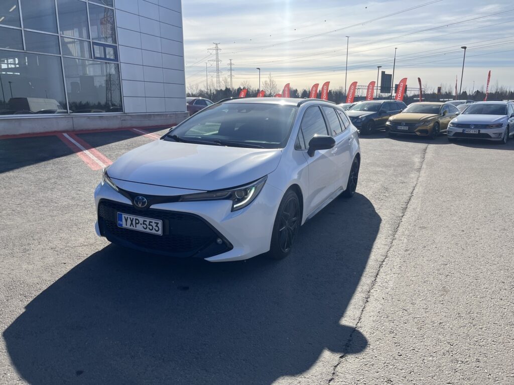 Toyota - Corolla - Touring Sports 1,8 Hybrid Active Edition - Farmari