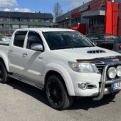 Toyota - Hilux - Double Cab 3,0 D-4D 4WD 171 SR aut. - Avolava
