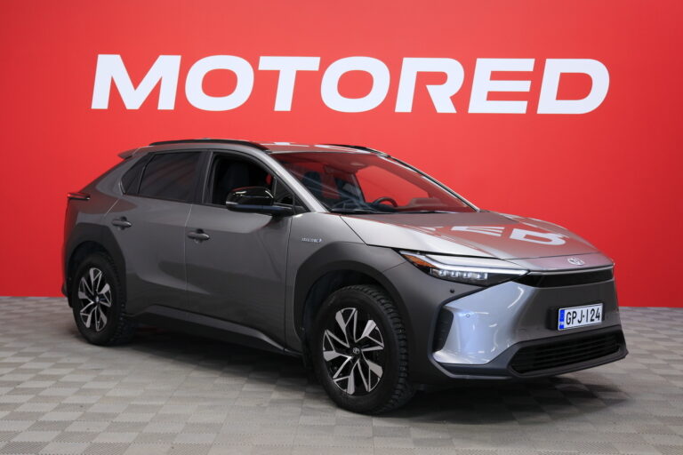 Toyota - bZ4X - Launch Edition / 1-Om Suomi-Auto / Merkkihuollettu / ACC / Kamera / - Maastoauto