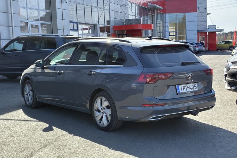 Volkswagen - Golf - Variant Style Business 2,0 TSI 140 kW 4MOTION DSG - Farmari