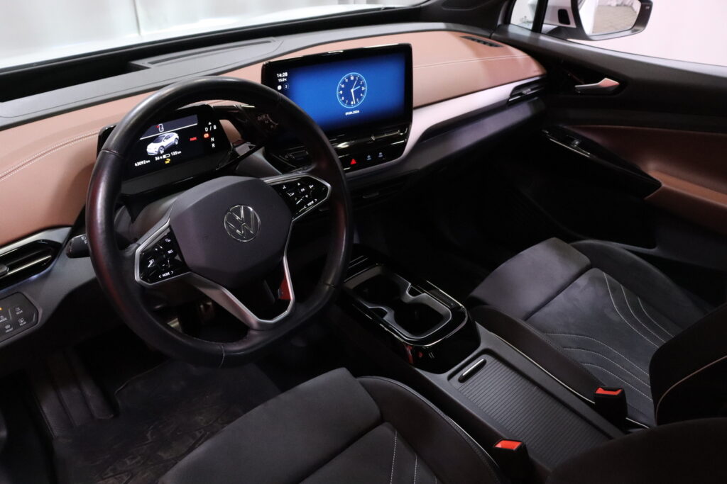Volkswagen - ID.4 - Pro Performance Max 150kW, akku 77 kWh // 1.om Suomi-auto / ACC / Matrix / Panorama / Muistipenkit / Topsport / HUD Volkswagen - ID.4 - Pro Performance Max 150kW, akku 77 kWh // 1.om Suomi-auto / ACC / Matrix / Panorama / Muistipenkit / Topsport / HUD - Maastoauto