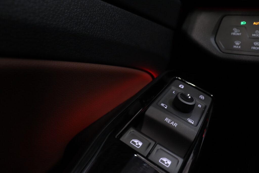 tuotekuva-Volkswagen-ID.4-MZA-793-2026-04-10-162005-31 tuotekuva-Volkswagen-ID.4-MZA-793-2026-04-10-162005-31