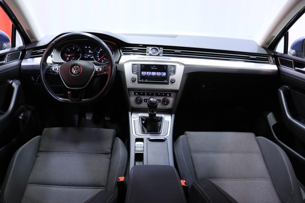 tuotekuva-Volkswagen-Passat-EOP-422-2026-04-02-101104-17 tuotekuva-Volkswagen-Passat-EOP-422-2026-04-02-101104-17