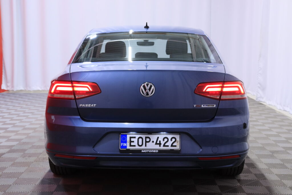 Volkswagen - Passat - Sedan Comfortline 1,6 TDI 88 kW (120 hv) // Myydään Huutokaupat.com Volkswagen - Passat - Sedan Comfortline 1,6 TDI 88 kW (120 hv) // Myydään Huutokaupat.com - Sedan