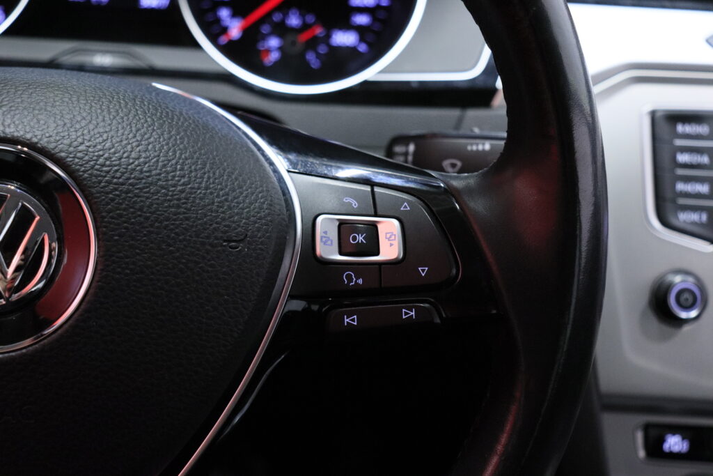 tuotekuva-Volkswagen-Passat-EOP-422-2026-04-02-101104-21 tuotekuva-Volkswagen-Passat-EOP-422-2026-04-02-101104-21