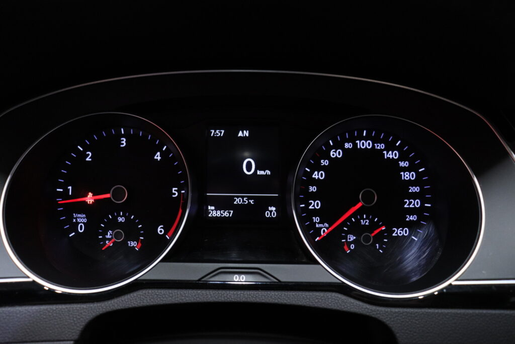 tuotekuva-Volkswagen-Passat-EOP-422-2026-04-02-101104-22 tuotekuva-Volkswagen-Passat-EOP-422-2026-04-02-101104-22