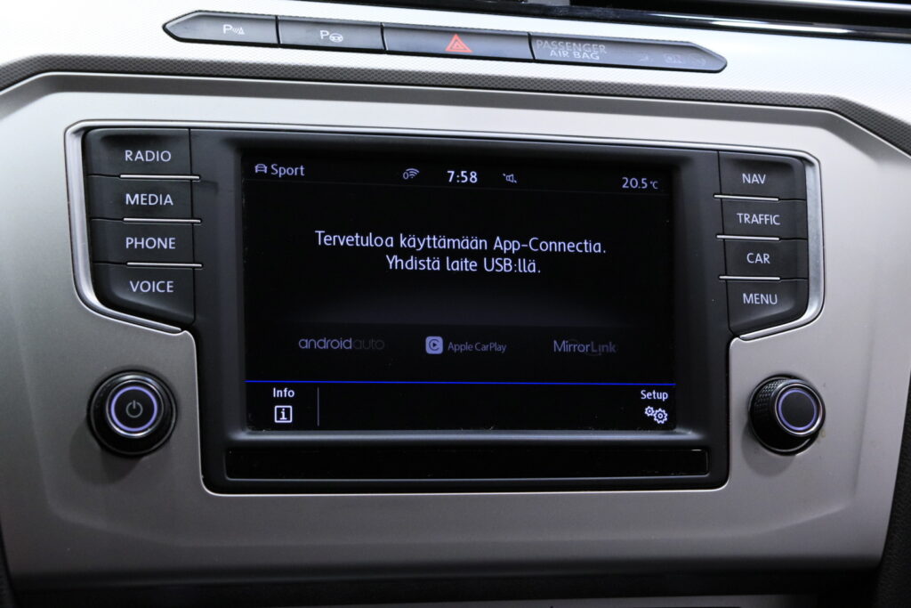 tuotekuva-Volkswagen-Passat-EOP-422-2026-04-02-101104-28 tuotekuva-Volkswagen-Passat-EOP-422-2026-04-02-101104-28