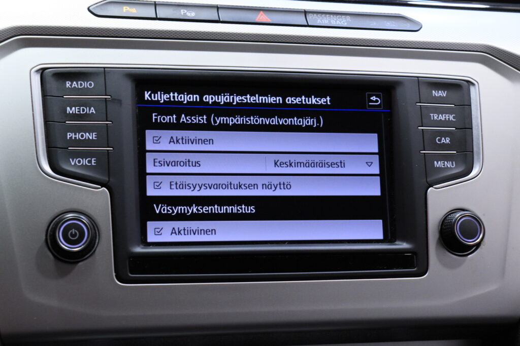 tuotekuva-Volkswagen-Passat-EOP-422-2026-04-02-101104-30 tuotekuva-Volkswagen-Passat-EOP-422-2026-04-02-101104-30