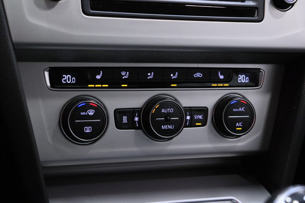 tuotekuva-Volkswagen-Passat-EOP-422-2026-04-02-101104-33 tuotekuva-Volkswagen-Passat-EOP-422-2026-04-02-101104-33