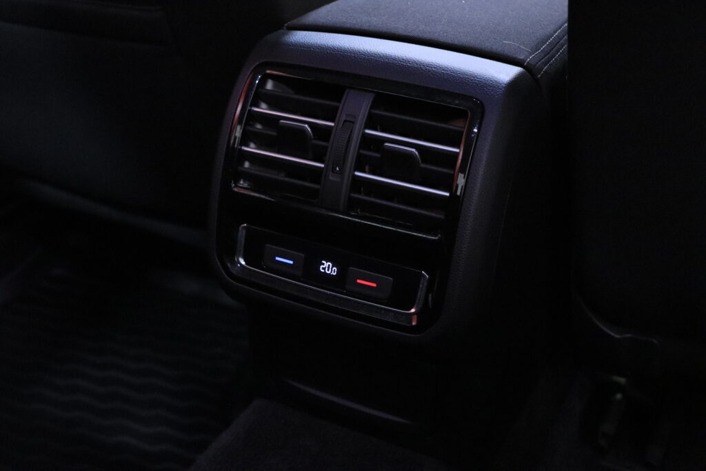 tuotekuva-Volkswagen-Passat-EOP-422-2026-04-02-101104-37 tuotekuva-Volkswagen-Passat-EOP-422-2026-04-02-101104-37