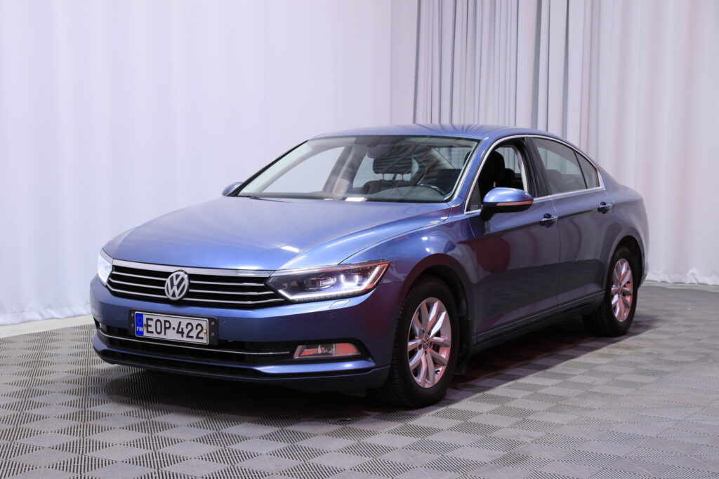 Volkswagen - Passat - Sedan Comfortline 1,6 TDI 88 kW (120 hv) // Myydään Huutokaupat.com Volkswagen - Passat - Sedan Comfortline 1,6 TDI 88 kW (120 hv) // Myydään Huutokaupat.com - Sedan