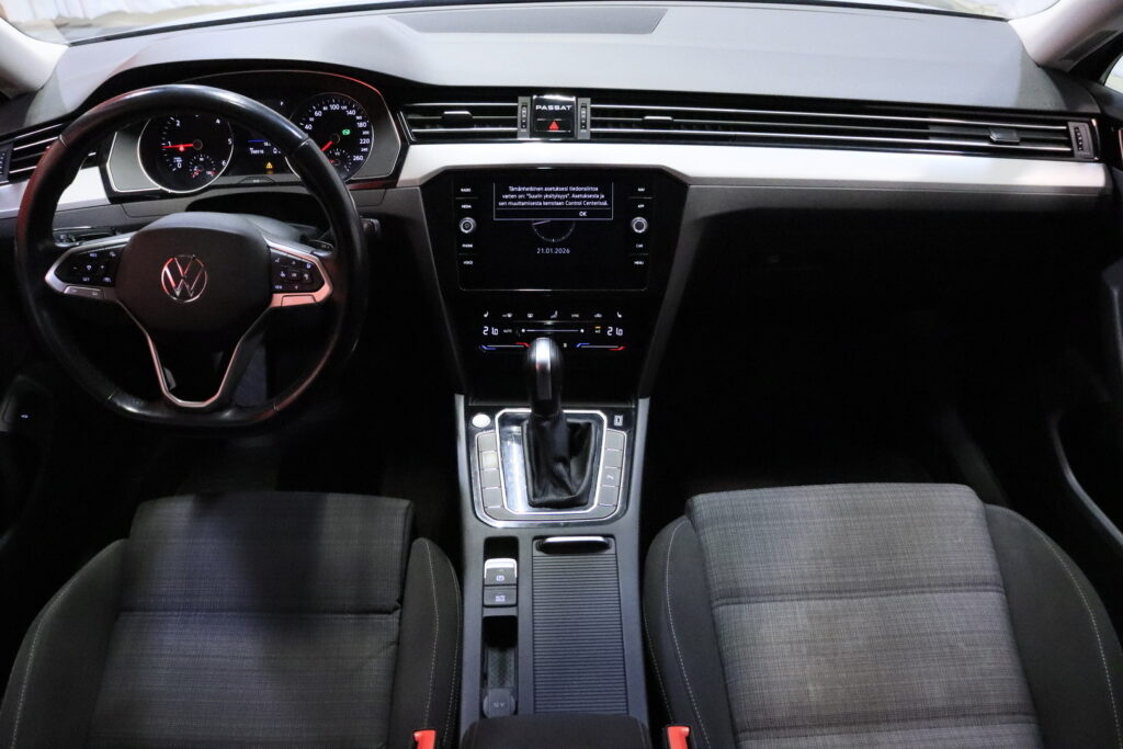 Volkswagen - Passat - Variant Style Business 2,0 TDI EVO SCR 110 kW DSG-automaatti / 1.Om Suomi-auto / Webasto / Jakopää tehty! / ACC / Vetokoukku / Volkswagen - Passat - Variant Style Business 2,0 TDI EVO SCR 110 kW DSG-automaatti / 1.Om Suomi-auto / Webasto / Jakopää tehty! / ACC / Vetokoukku / - Farmari