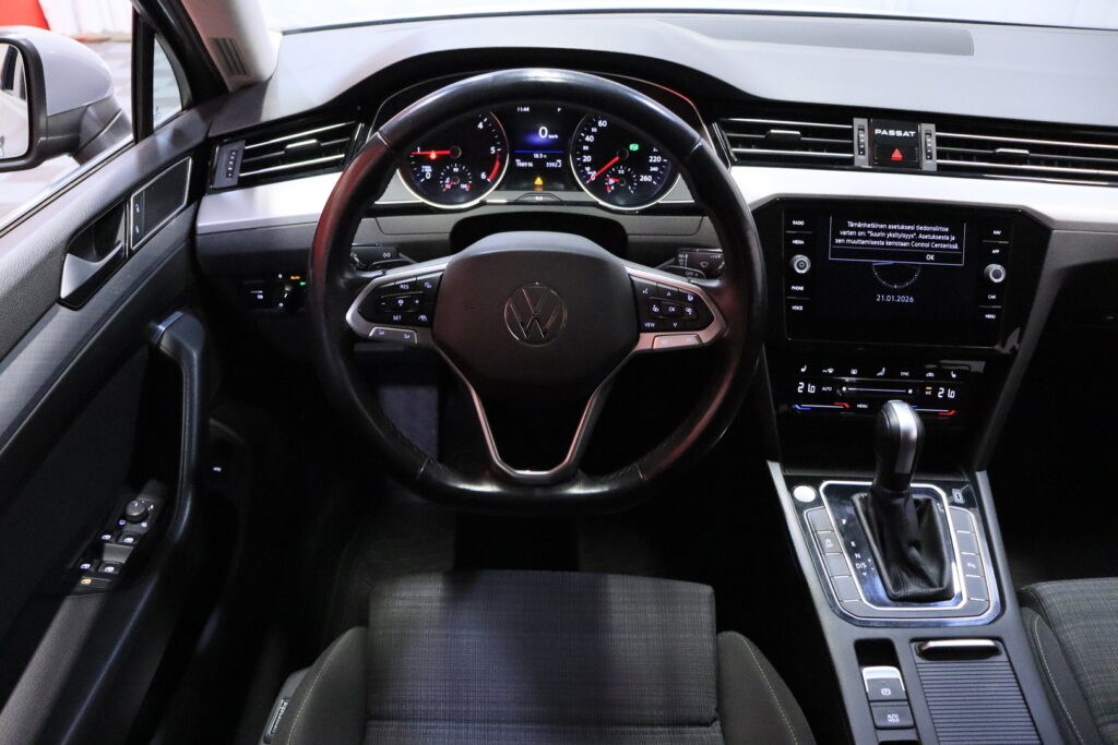 Volkswagen - Passat - Variant Style Business 2,0 TDI EVO SCR 110 kW DSG-automaatti / 1.Om Suomi-auto / Webasto / Jakopää tehty! / ACC / Vetokoukku / Volkswagen - Passat - Variant Style Business 2,0 TDI EVO SCR 110 kW DSG-automaatti / 1.Om Suomi-auto / Webasto / Jakopää tehty! / ACC / Vetokoukku / - Farmari