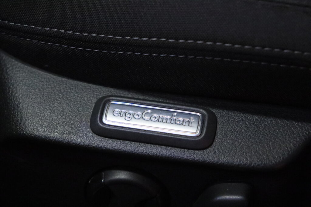 Volkswagen - Passat - Variant Style Business 2,0 TDI EVO SCR 110 kW DSG-automaatti / 1.Om Suomi-auto / Webasto / Jakopää tehty! / ACC / Vetokoukku / Volkswagen - Passat - Variant Style Business 2,0 TDI EVO SCR 110 kW DSG-automaatti / 1.Om Suomi-auto / Webasto / Jakopää tehty! / ACC / Vetokoukku / - Farmari