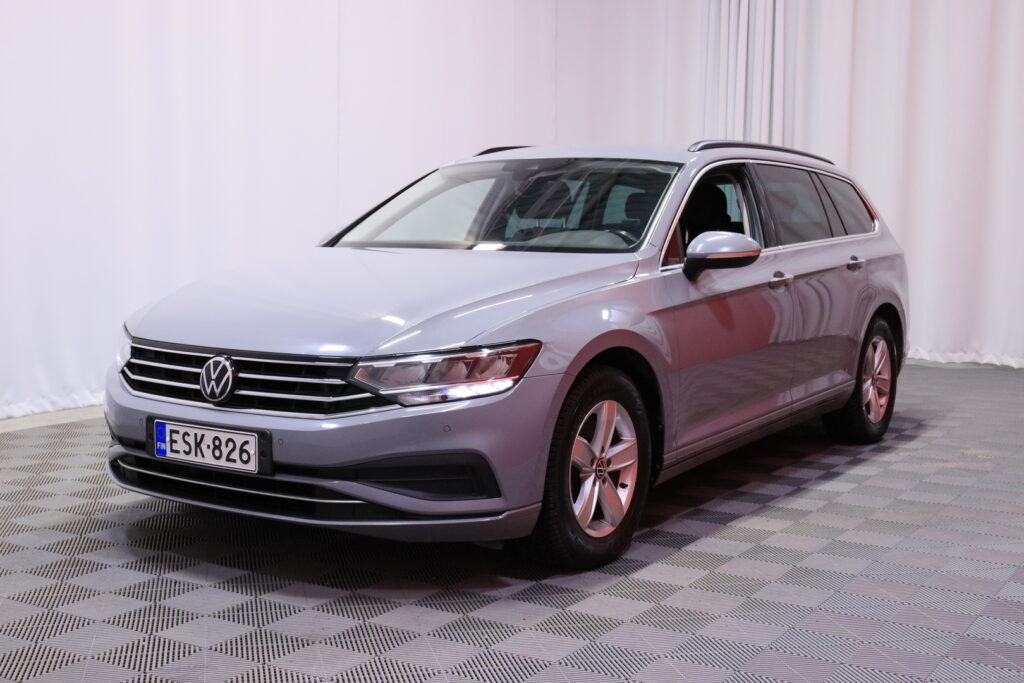 Volkswagen - Passat - Variant Style Business 2,0 TDI EVO SCR 110 kW DSG-automaatti / 1.Om Suomi-auto / Webasto / Jakopää tehty! / ACC / Vetokoukku / Volkswagen - Passat - Variant Style Business 2,0 TDI EVO SCR 110 kW DSG-automaatti / 1.Om Suomi-auto / Webasto / Jakopää tehty! / ACC / Vetokoukku / - Farmari