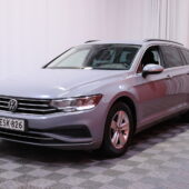 Volkswagen - Passat - Variant Style Business 2,0 TDI EVO SCR 110 kW DSG-automaatti / 1.Om Suomi-auto / Webasto / Jakopää tehty! / ACC / Vetokoukku / - Farmari