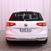 Volkswagen - Passat - Variant Highline 1,6 TDI 88KW (120HV) DSG-automaatti // ACC / Webasto / Koukku / Panoraama / LED / AppleCarPlay // - Farmari