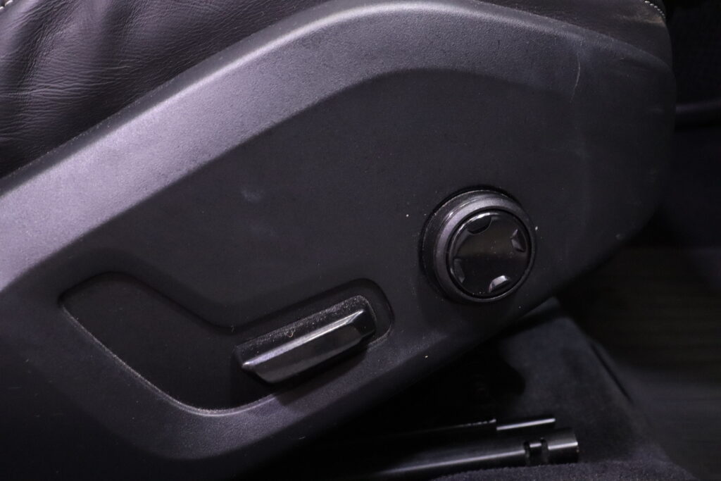 tuotekuva-Volvo-S60-CNK-957-2026-04-02-100103-15 tuotekuva-Volvo-S60-CNK-957-2026-04-02-100103-15