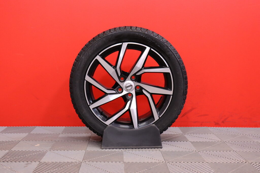 tuotekuva-Volvo-S60-CNK-957-2026-04-02-100103-34 tuotekuva-Volvo-S60-CNK-957-2026-04-02-100103-34