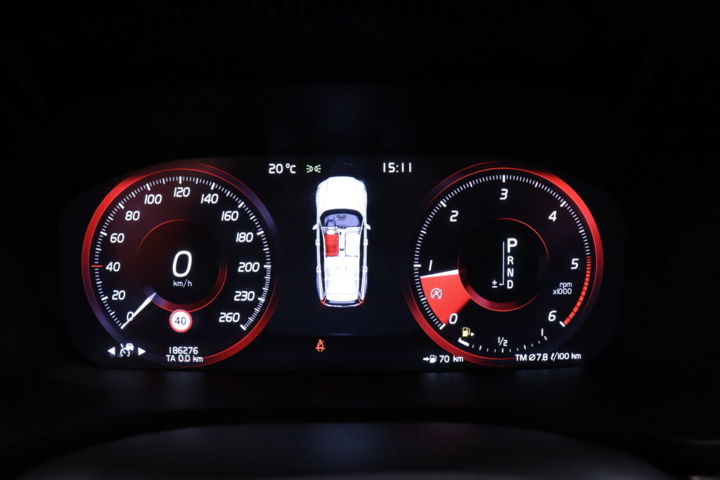 tuotekuva-Volvo-V60-CPX-484-2026-04-13-152603-19 tuotekuva-Volvo-V60-CPX-484-2026-04-13-152603-19