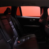 Volvo - V60 - D4 AWD Business Inscription aut // Suomi-auto / Webasto / Koukku / Pilot assist / VOC / AppleCarPlay / Muistipenkki // - Farmari