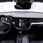 Volvo - V60 Cross Country - D4 AWD Business aut // ACC / Pilot Assist / VOC / Webasto / Keyless / Koukku / AppleCarPlay // - Farmari