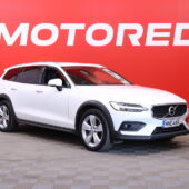Volvo - V60 Cross Country - D4 AWD Business aut // ACC / Pilot Assist / VOC / Webasto / Keyless / Koukku / AppleCarPlay // - Farmari