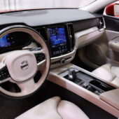 Volvo - V60 Cross Country - B4 AWD D-MHEV Business Plus aut // 1.om Suomi-auto / Merkkihuollettu / ACC / VOC / PA-lämmitin / H&K / Koukku // - Farmari