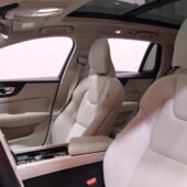 Volvo - V60 Cross Country - B4 AWD D-MHEV Business Plus aut // 1.om Suomi-auto / Merkkihuollettu / ACC / VOC / PA-lämmitin / H&K / Koukku // - Farmari