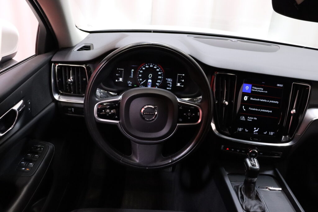 tuotekuva-Volvo-V60-NLK-787-2026-04-10-143103-15 tuotekuva-Volvo-V60-NLK-787-2026-04-10-143103-15